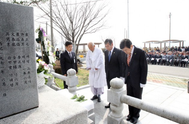 3_11363734274.jpg 3_11363734274.jpg