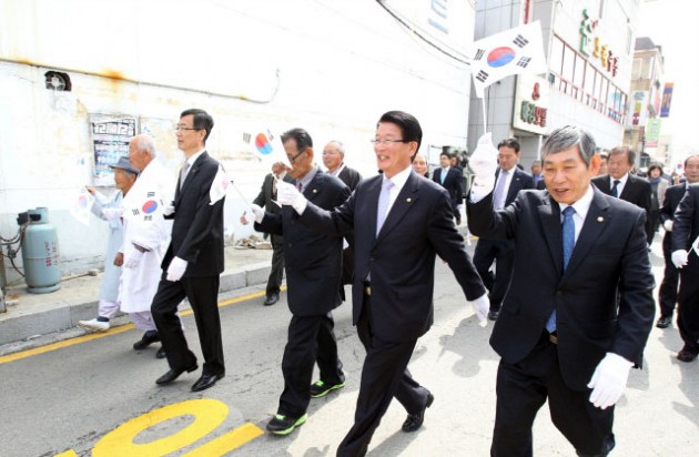 4_11363734283.jpg 4_11363734283.jpg