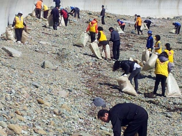 s-삼산면국토대청결운동2.jpg s-삼산면국토대청결운동2.jpg