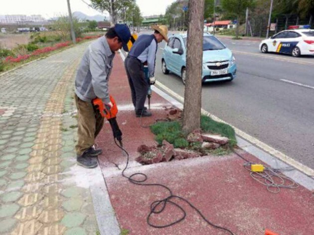 고성읍,_걷기_좋은_보도_만든다1.jpg 고성읍,_걷기_좋은_보도_만든다1.jpg