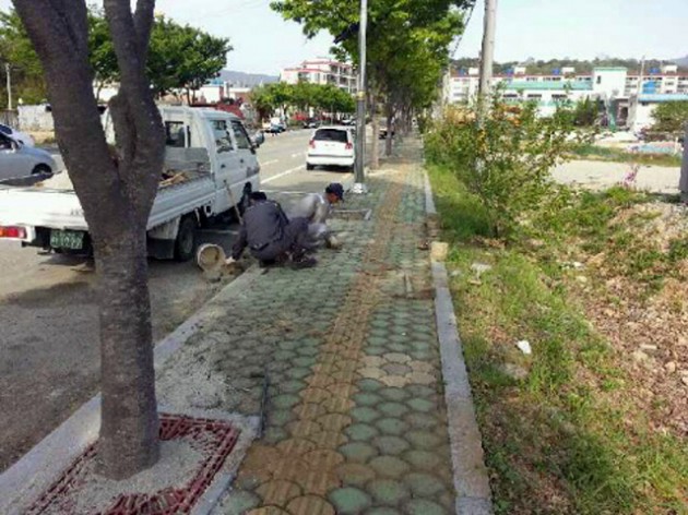 고성읍,_걷기_좋은_보도_만든다_11367921265.jpg 고성읍,_걷기_좋은_보도_만든다_11367921265.jpg