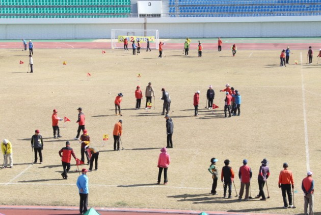 크기변환_『2013_경남고성공룡배_경남_그라운드골프대회』성료3.jpg 크기변환_『2013_경남고성공룡배_경남_그라운드골프대회』성료3.jpg