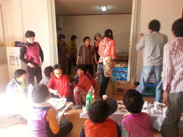 크기변환_고성_동해면_전도마을_주민화합_잔치2.jpg 크기변환_고성_동해면_전도마을_주민화합_잔치2.jpg