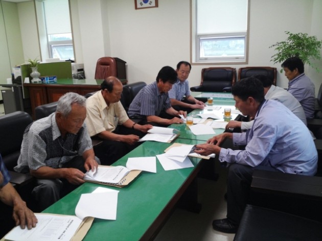 크기변환_고성읍_생명환경농업_벼_재배단지_간담회.jpg 크기변환_고성읍_생명환경농업_벼_재배단지_간담회.jpg